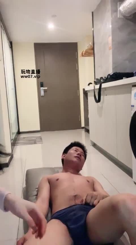 千千 暴力踩踏-女神之家