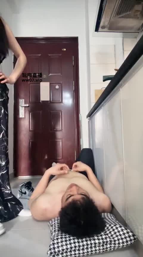 刘二狗 超重度踹脸-女神之家