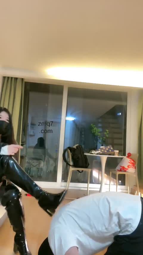 悠悠 生活化伺候女主人-女神之家