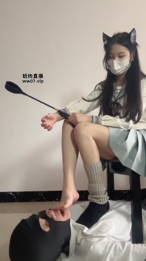甜怡 少女的足虐-女神之家