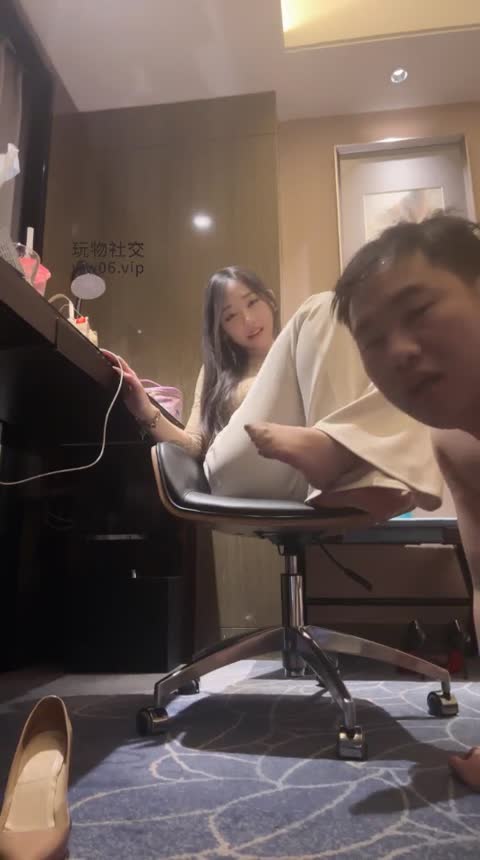 缈缈 胖虎又犯贱了 求圣水-女神之家